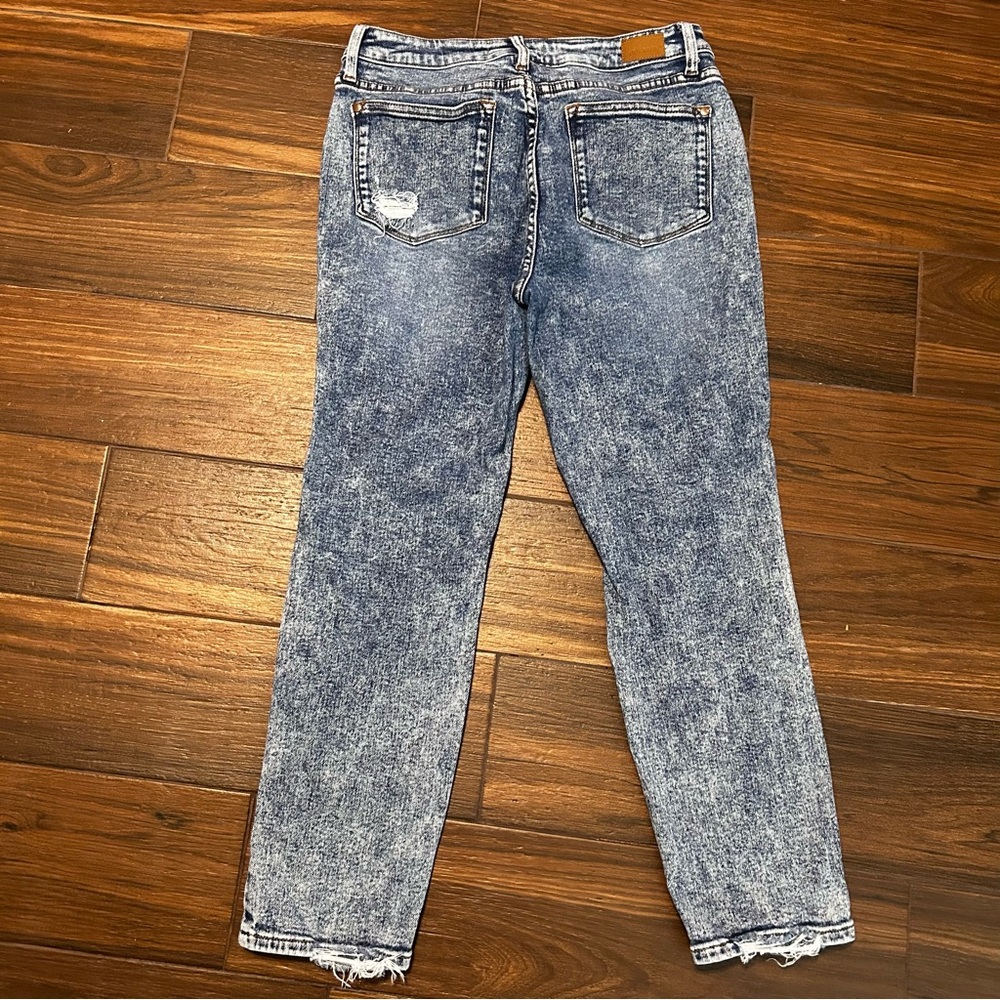 Judy Blue Acid Wash Boyfriend Fit Jeans 11/30 Distressed Medium Wash - Picture 2 of 9